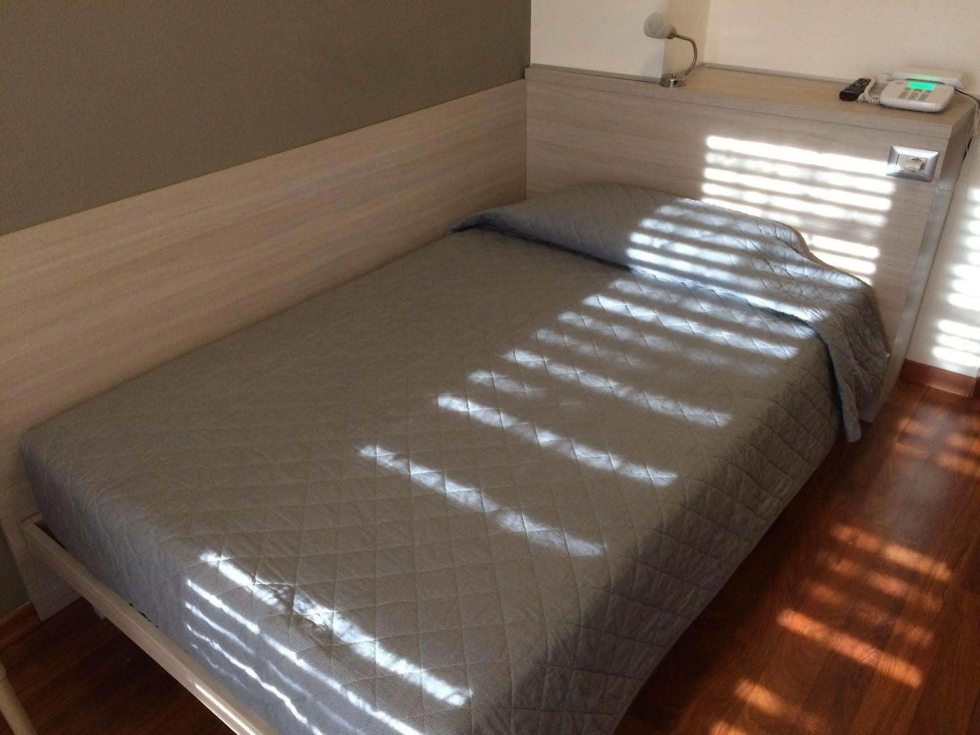 Twelve Hotel Moncalieri Room photo
