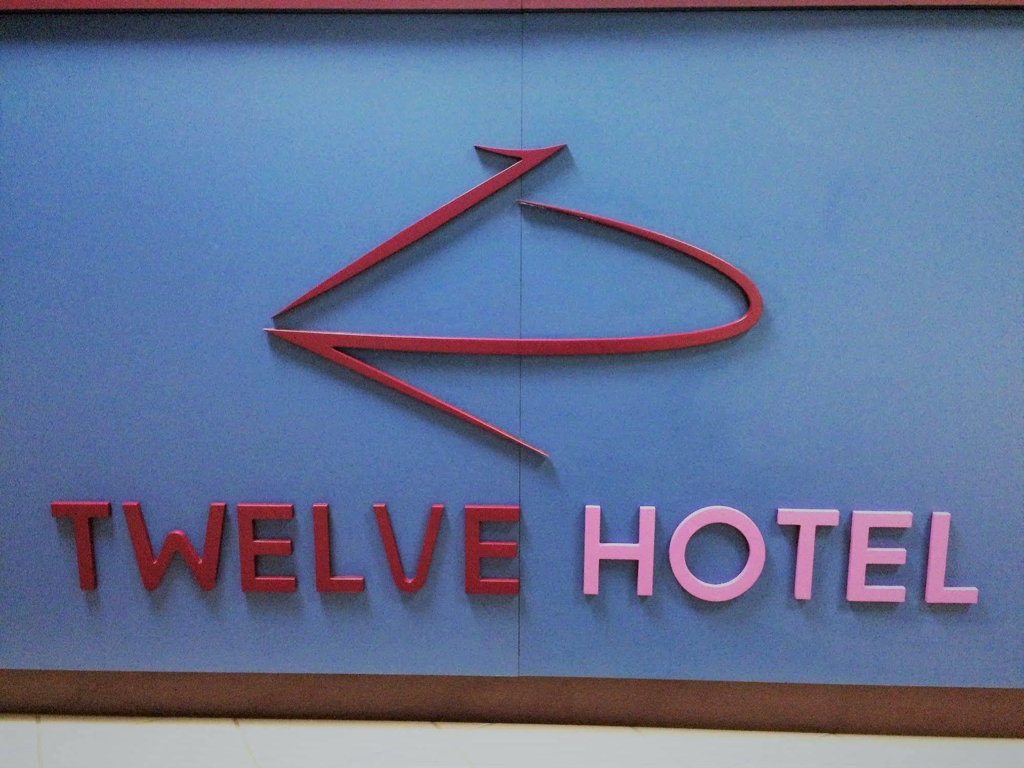 Twelve Hotel Moncalieri Exterior photo